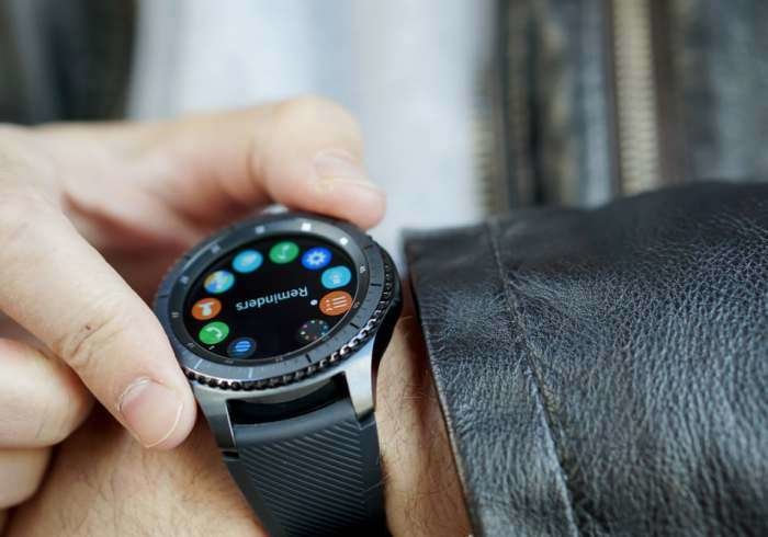 Запатентованы умные часы от Samsung, сообщающие о количестве жировой ткани