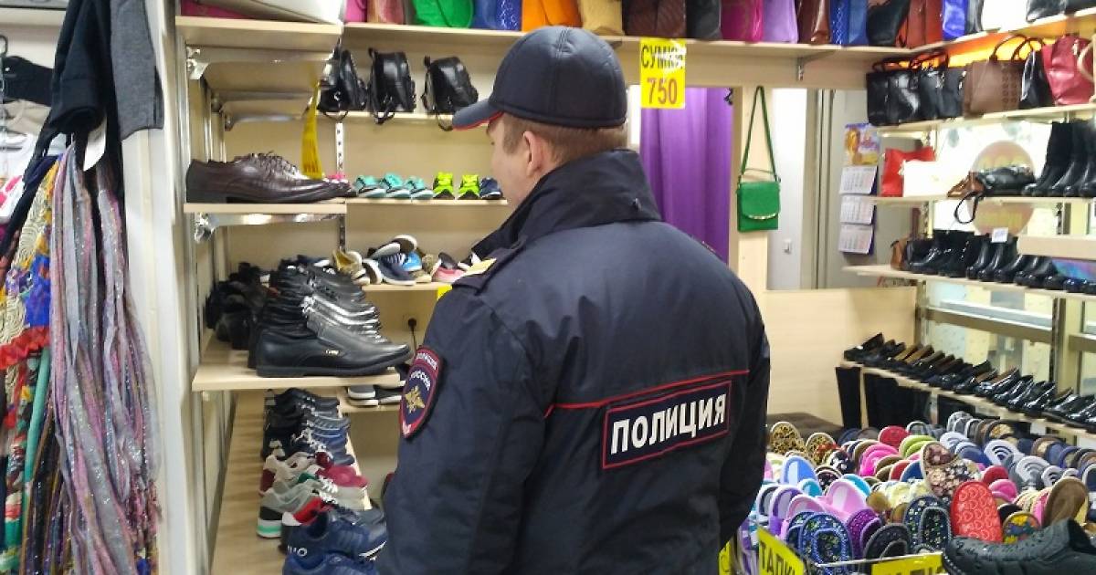Борьба с продажей контрафакта привела к закрытию магазина в Ростове